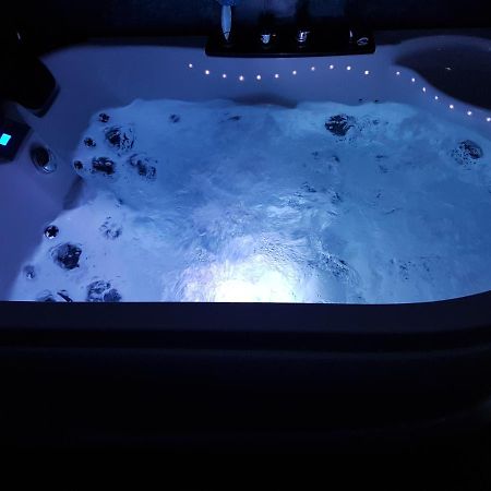 Lights Spa National Arena Mega Mall Monza 부쿠레슈티 외부 사진