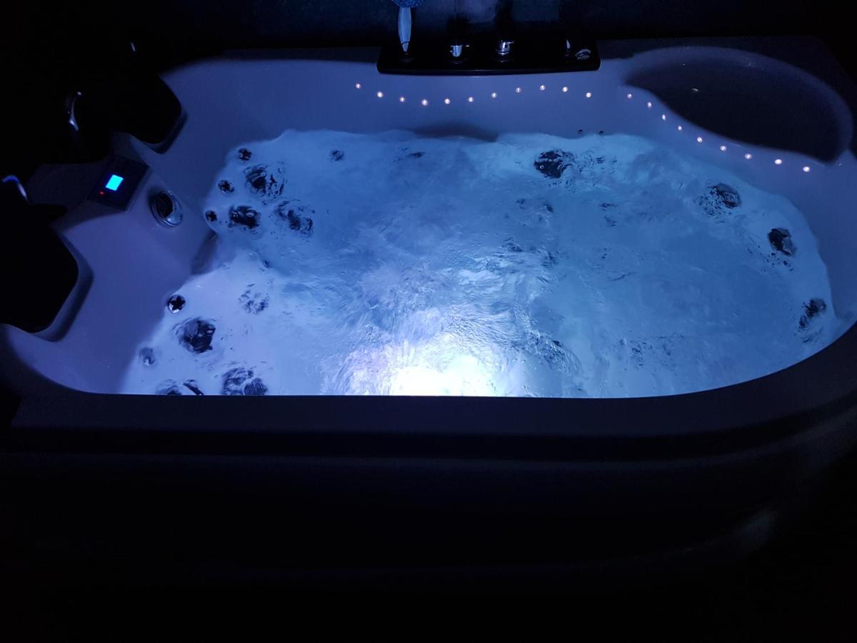 Lights Spa National Arena Mega Mall Monza 부쿠레슈티 외부 사진